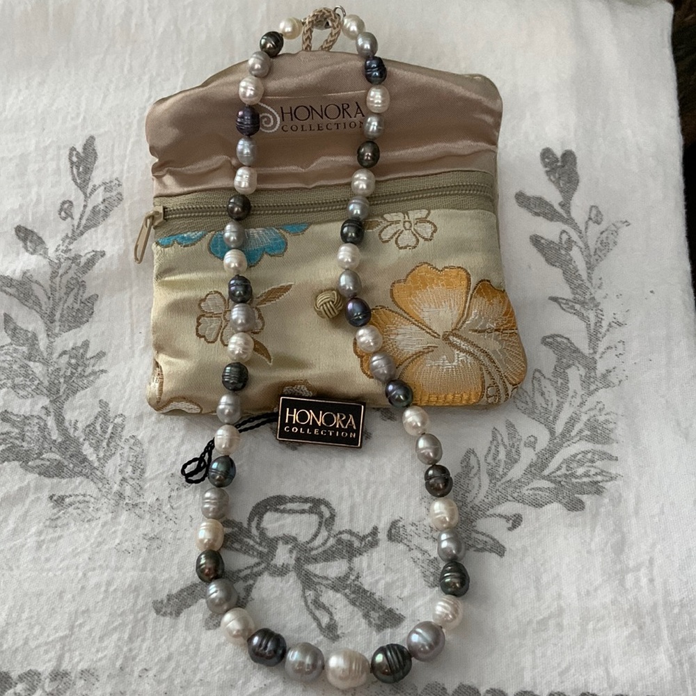 Honora pearl necklace